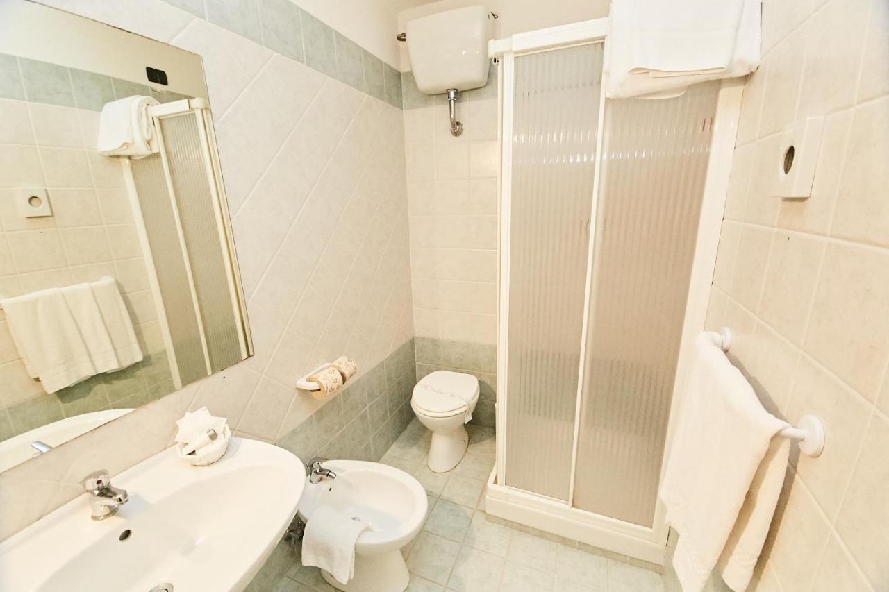 מונטאלטו די קסטרו Hotel Vulci מראה חיצוני תמונה