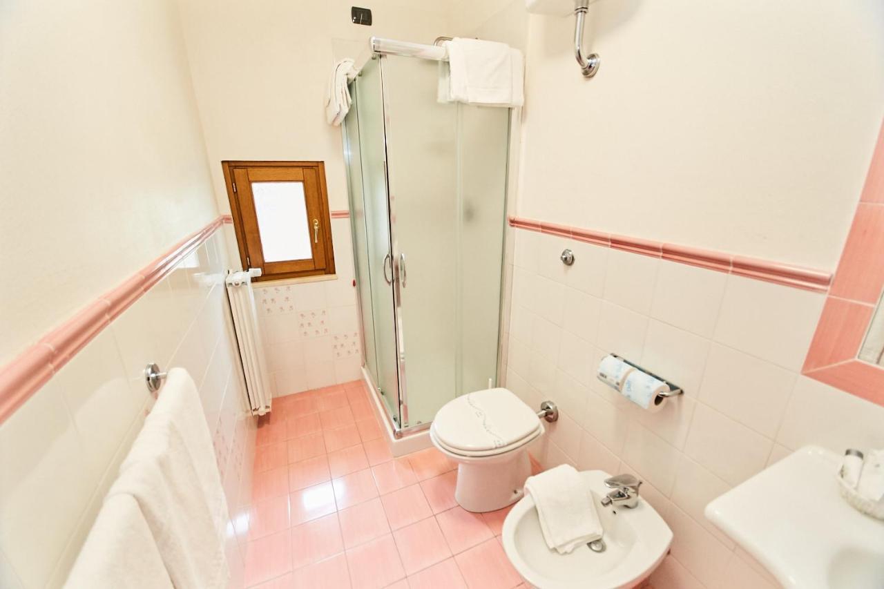 מונטאלטו די קסטרו Hotel Vulci מראה חיצוני תמונה